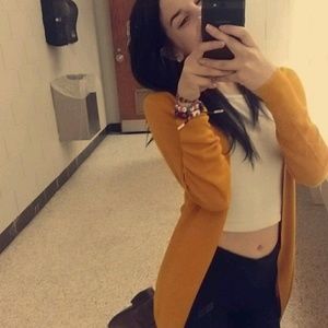 Meet your Posher, Brandi